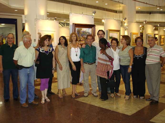 Exhibition in the Ilha Plaza Shopping